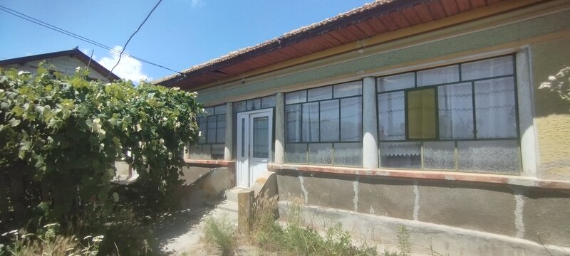 Ilfov, Calugareni (Branistari), de vanzare casa, 1.500 mp, cadastru-intab.